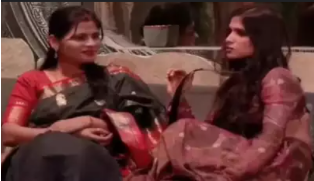 Kashish Kapoor and her mother